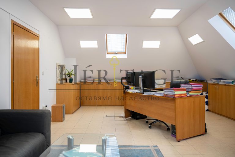 Office for Rent in the Izgrev Neighborhood