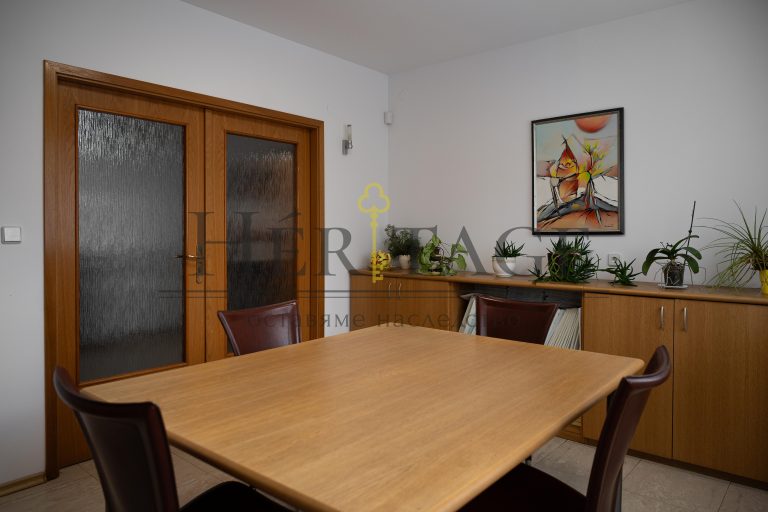 Office for Rent in the Izgrev Neighborhood