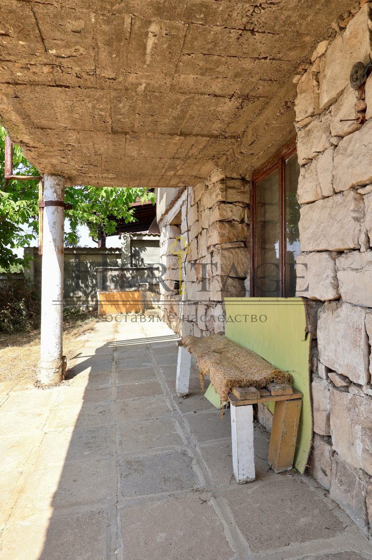 Maison spacieuse avec cour dans le village de Negushevo, commune de Gorna Malina