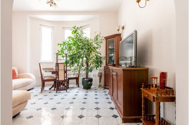 Appartement de 3 pièces dans le centre de Sofia
