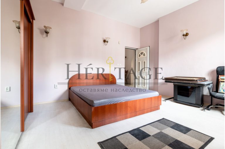 Appartement de 3 pièces dans le centre de Sofia