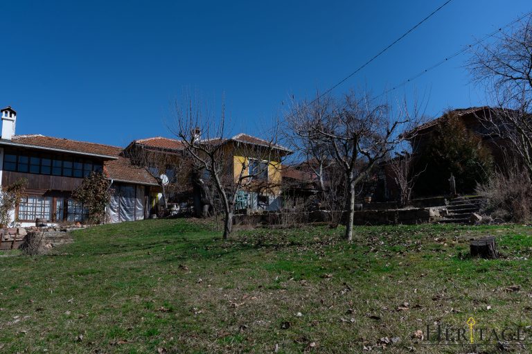 Прекрасна къща в с. Стъргел, общ. Горна Малина